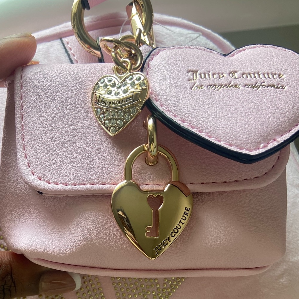 Juicy Couture Light Pink Satchel with Heart Accent - Picture 3 of 11